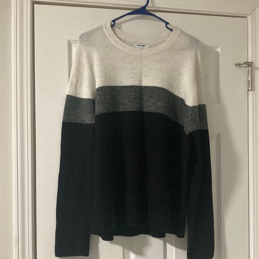 Old Navy Sweater size XL
